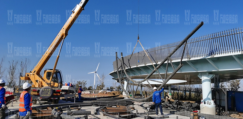 威海經貿交流中心工程-大貝殼項目鋼結構施工中 威海經貿交流中心工程-大貝殼項目鋼結構施工中