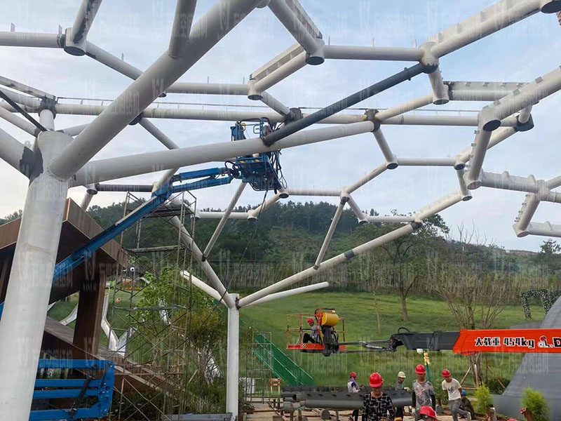 樂清鐵定溜溜樂園商業街蜂窩狀ETFE膜結構工程鋼結構已全部完成