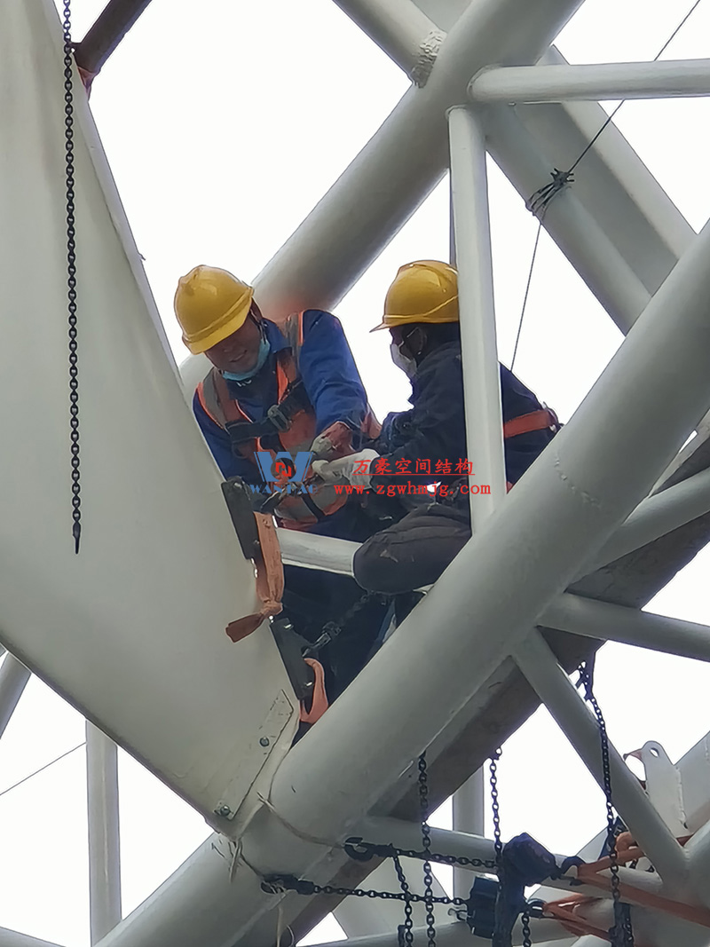 明宇廣場6號地塊商業（萬達廣場）改造項目鋼膜結構ETFE蓋頂天幕工程