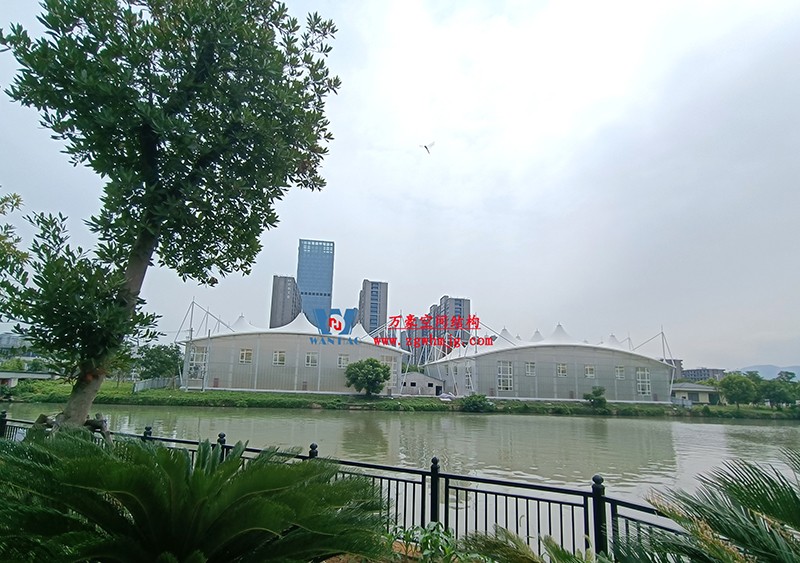 溫州惠民路西側綠地球場鋼膜結構工程