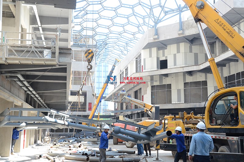 嘉興長安里ETFE氣枕鋼膜結(jié)構(gòu)頂棚工程現(xiàn)場學習觀摩會 嘉興長安里ETFE氣枕鋼膜結(jié)構(gòu)頂棚工程現(xiàn)場學習觀摩會