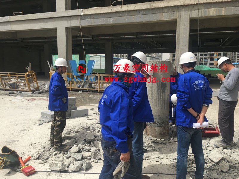 山東聊城萬(wàn)達(dá)小鎮(zhèn)七彩祥云索膜結(jié)構(gòu)項(xiàng)目 山東聊城萬(wàn)達(dá)小鎮(zhèn)七彩祥云索膜結(jié)構(gòu)項(xiàng)目