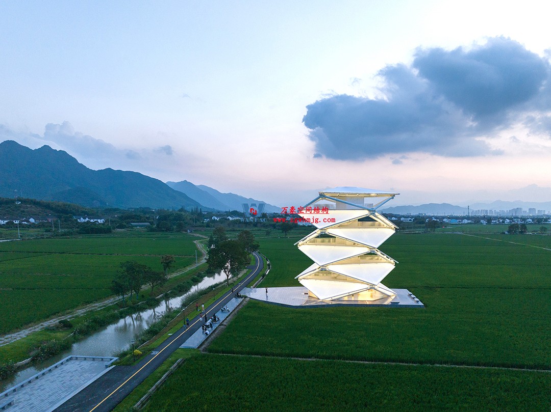 朦朧奇境|稻田上的燈塔 朦朧奇境|稻田上的燈塔