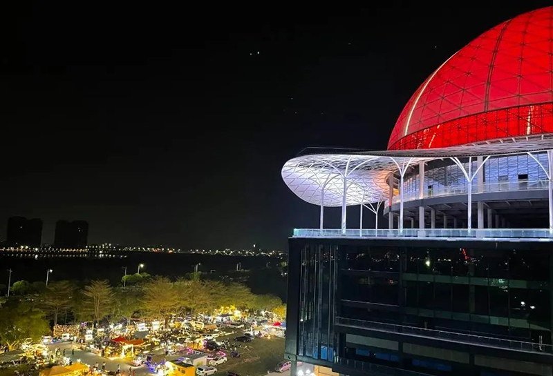 奇葩,好大一頂帽子 奇葩,好大一頂帽子