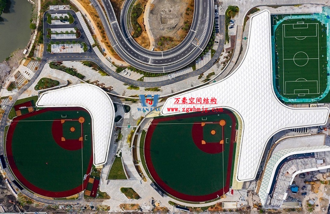 以前瞻性的視角融入城市生活之中的膜結構體育場館 以前瞻性的視角融入城市生活之中的膜結構體育場館