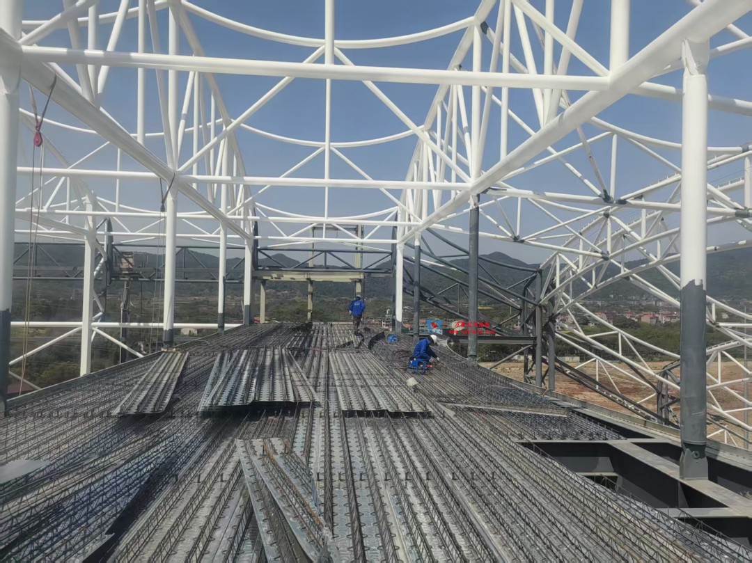 比亞迪紹興嵊州賽車(chē)場(chǎng)干拔沙坡觀景平臺(tái)鋼結(jié)構(gòu)項(xiàng)目