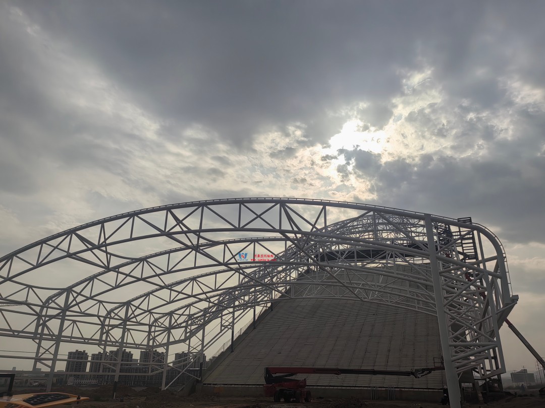 比亞迪紹興嵊州賽車(chē)場(chǎng)干拔沙坡觀景平臺(tái)鋼結(jié)構(gòu)項(xiàng)目