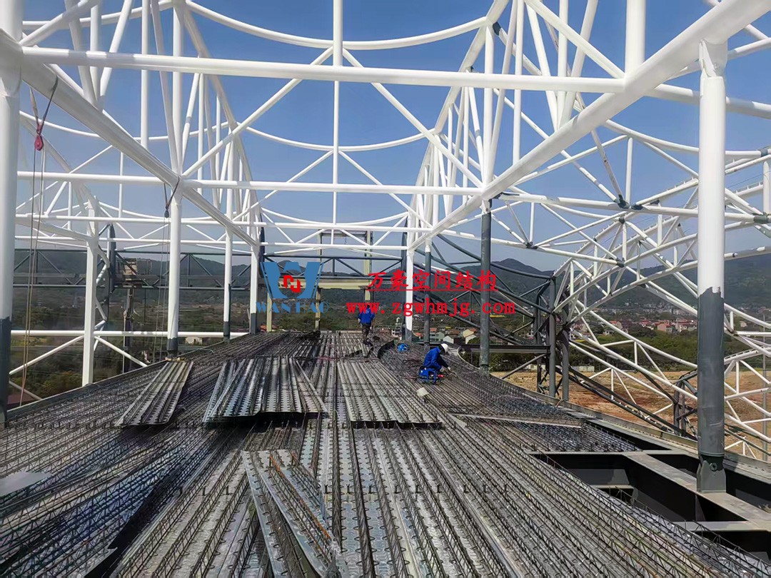 比亞迪紹興嵊州賽車場干拔沙坡觀景平臺PTFE鋼膜結構 比亞迪紹興嵊州賽車場干拔沙坡觀景平臺PTFE鋼膜結構