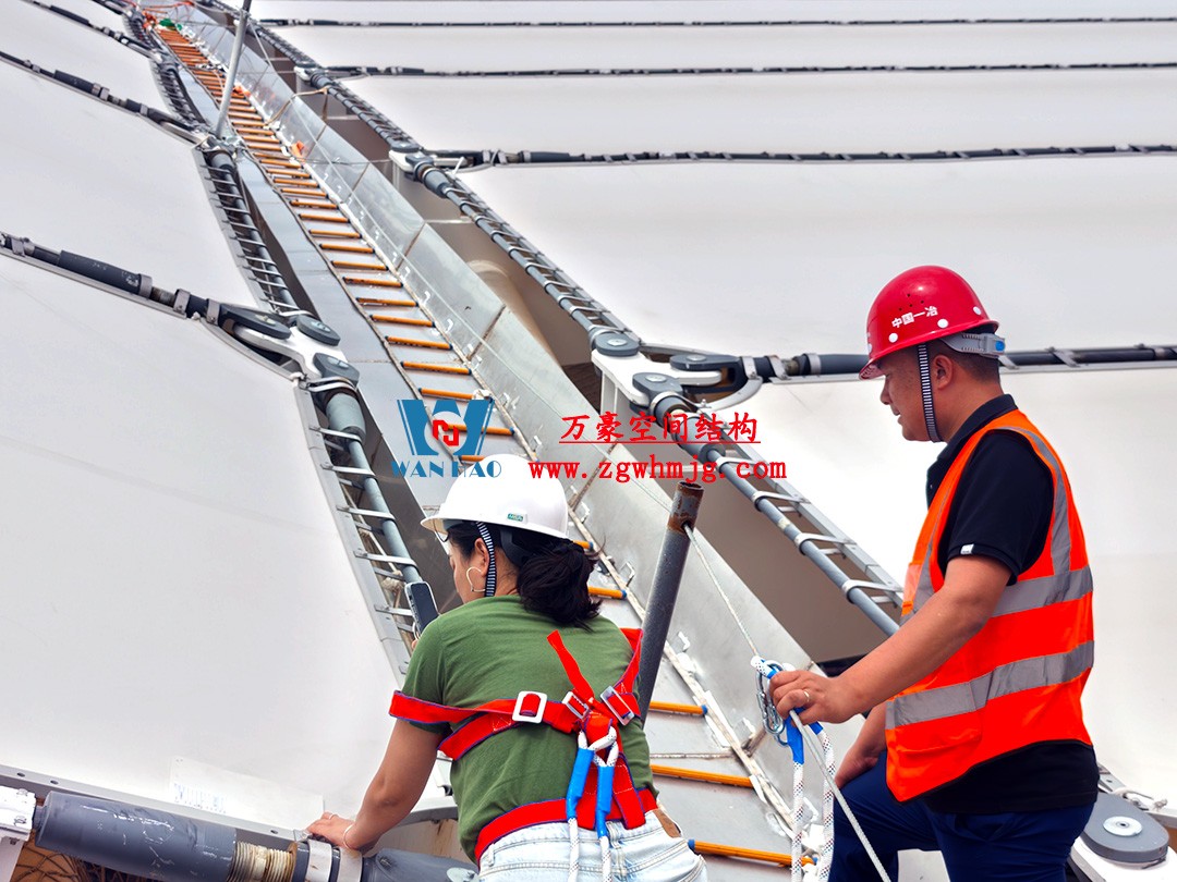 鄭州中原高鐵港數(shù)字展貿(mào)城ETFE膜結(jié)構(gòu) PTFE膜結(jié)構(gòu)工程 鄭州中原高鐵港數(shù)字展貿(mào)城ETFE膜結(jié)構(gòu) PTFE膜結(jié)構(gòu)工程