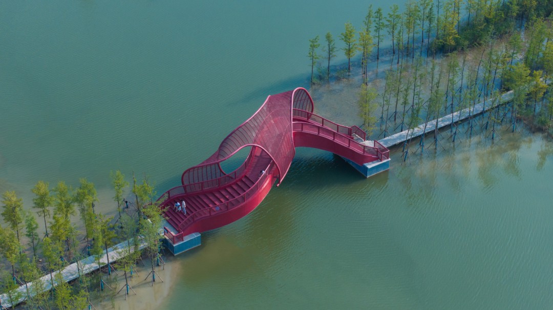 這家設計界“夢工廠”把童話搬入現實