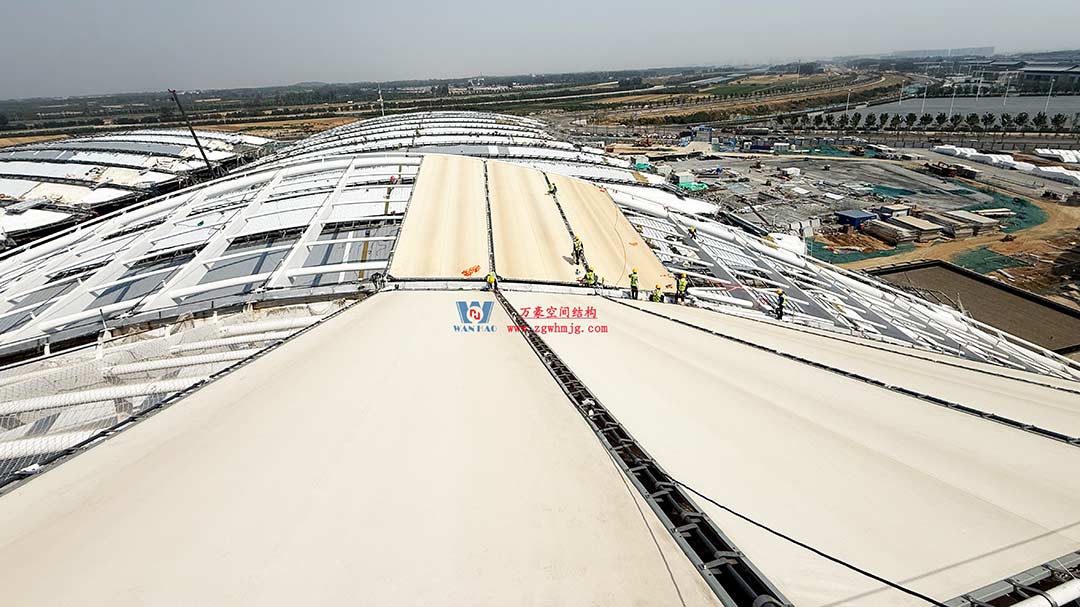 鄭州中原高鐵港數字展貿城ETFE PTFE膜結構項目