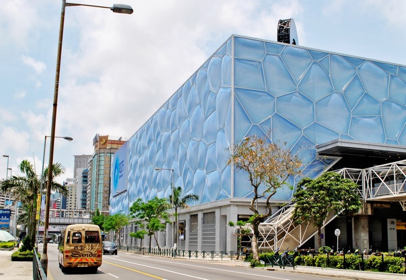 ETFE膜結構膜材是什么？ETFE膜結構建筑的優缺點分別是什么？