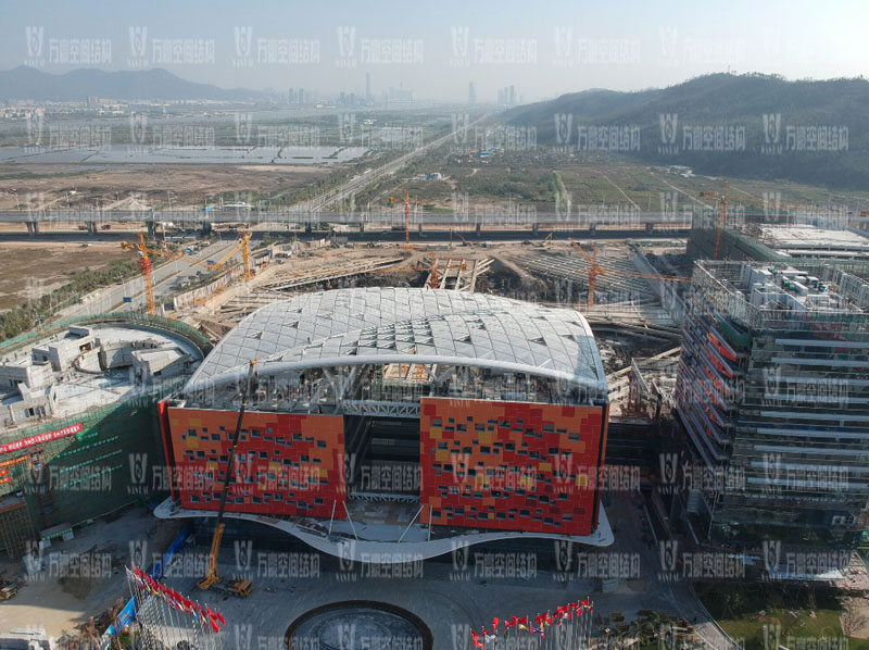 如何減少ETFE膜結(jié)構(gòu)設(shè)計(jì)成本？ETFE膜結(jié)構(gòu)設(shè)計(jì)中哪些費(fèi)用可以控制？