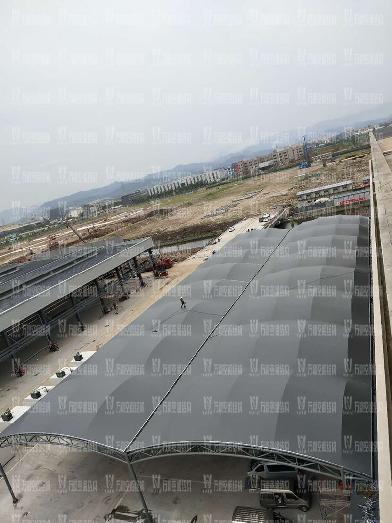 張拉膜結構工程施工需要注意哪些事項？如何提高張拉膜結構工程質量？