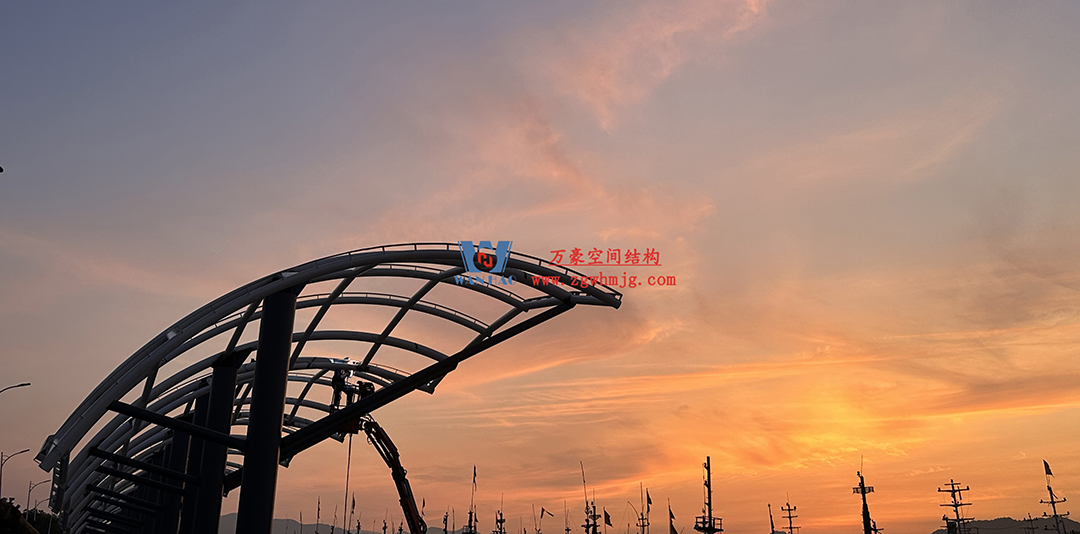 全面加速建設(shè)，創(chuàng)建優(yōu)質(zhì)精品工程