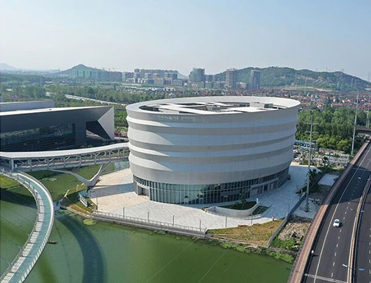 復(fù)雜空間結(jié)構(gòu)與膜結(jié)構(gòu)——建筑設(shè)計施工一體化實踐與探索